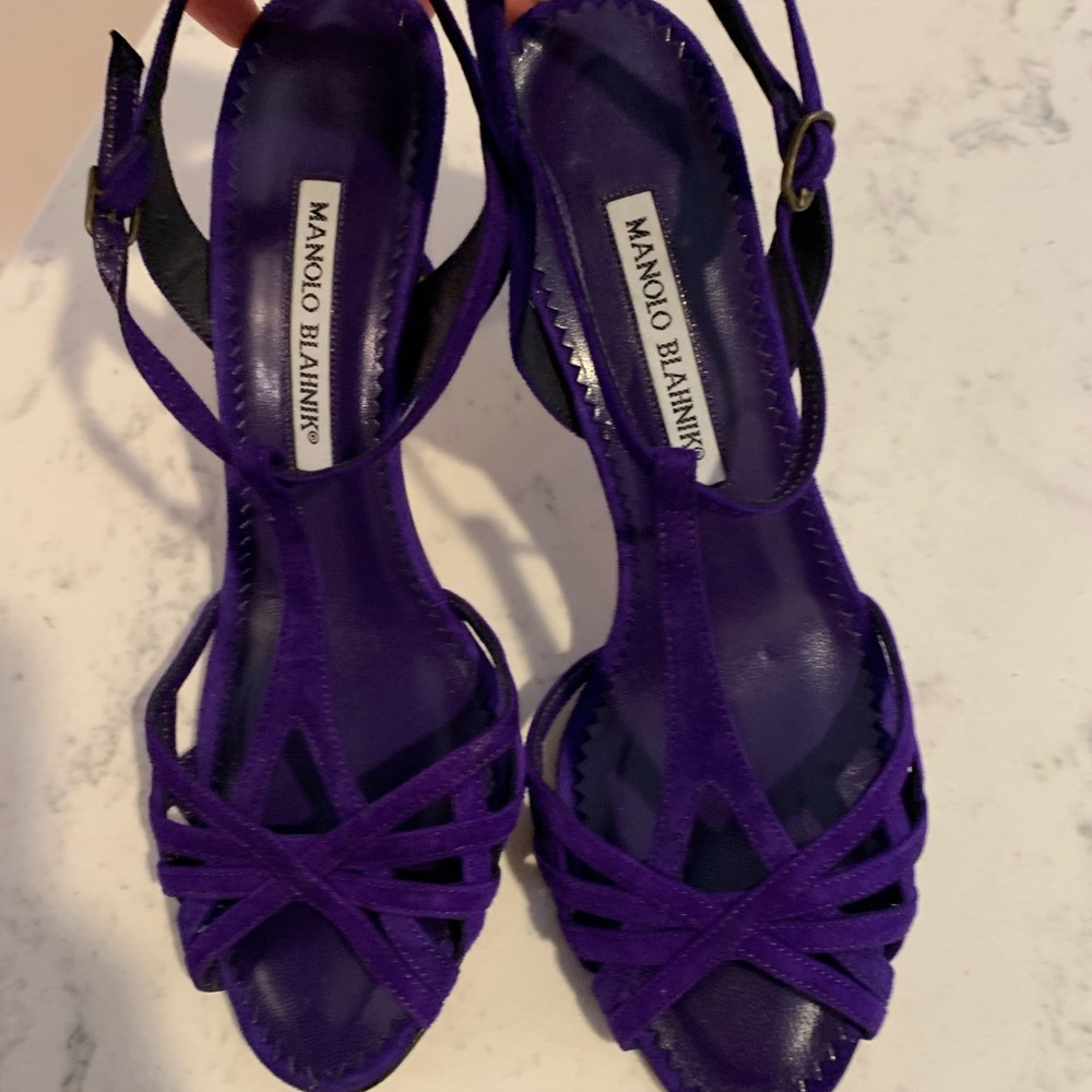 Manolo Blahnik size 7.5